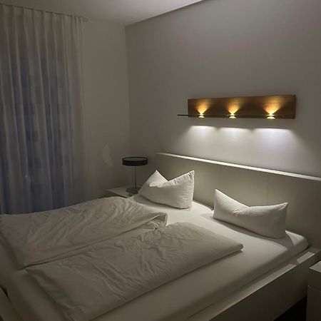2-Zimmer-Ferienwohnung Mit Hotelservice Und 2 Balkons - Golf, Bike Und Wellness Im Markgraeflerland Bad Bellingen Exterior photo